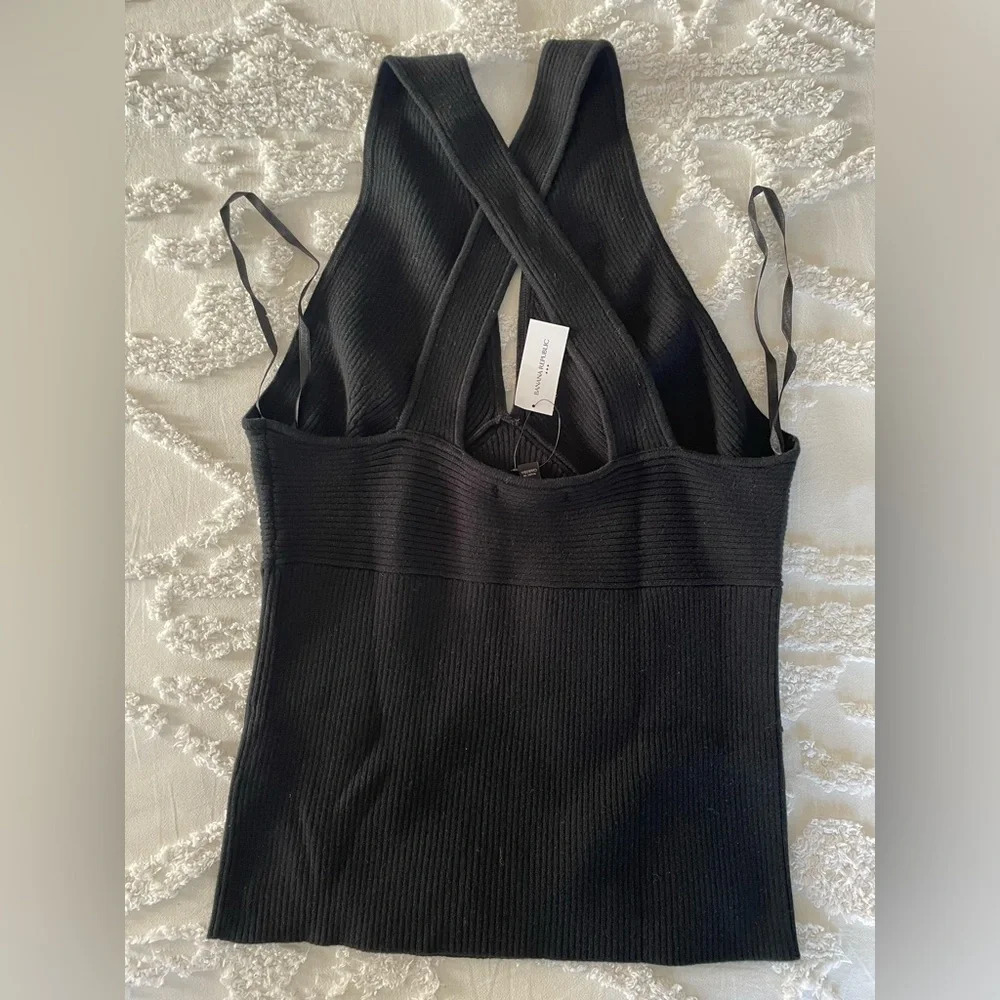 Banana Republic Ribbed Cross-Front Tank - Picture 5 of 10